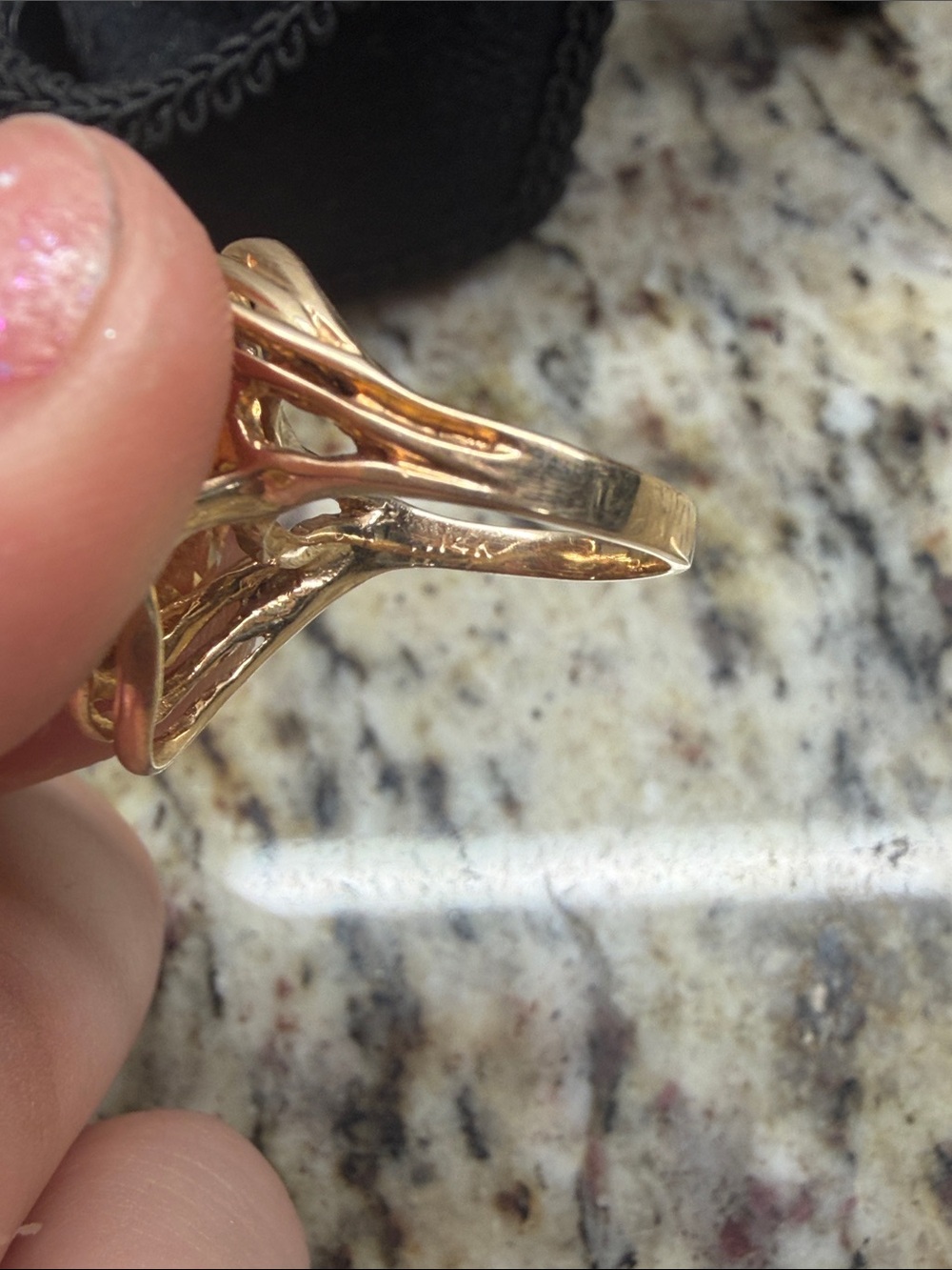 14K Gold Ring with large citrine-like amber stone - Picture 3 of 3